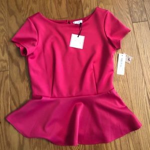 New with tags hot pink Bisou Bisou flair top